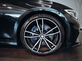 BMW 330d M-paket