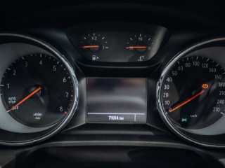 Opel Insignia 1.6 Turbo OPC - Rezervace