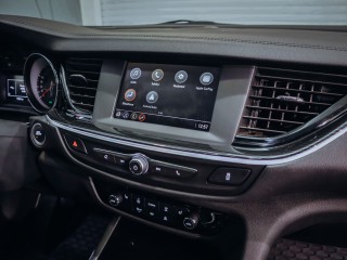 Opel Insignia 1.6 Turbo OPC - Rezervace