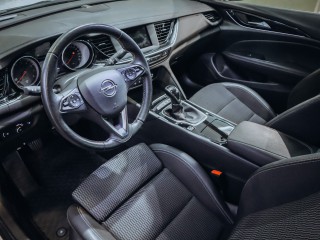 Opel Insignia 1.6 Turbo OPC - Rezervace