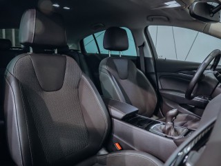 Opel Insignia 1.6 Turbo OPC - Rezervace