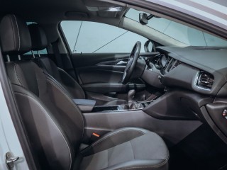 Opel Insignia 1.6 Turbo OPC - Rezervace