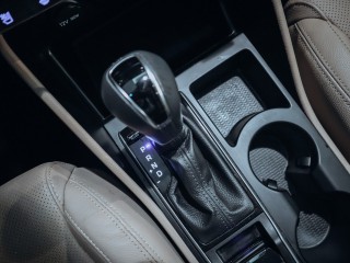 Hyundai Tucson 2.0CRDI 4WD Premium 136kW