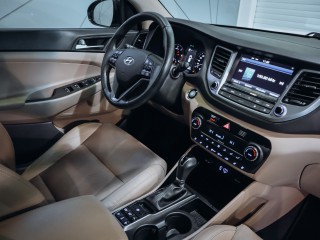 Hyundai Tucson 2.0CRDI 4WD Premium 136kW