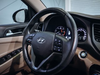 Hyundai Tucson 2.0CRDI 4WD Premium 136kW