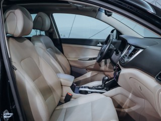 Hyundai Tucson 2.0CRDI 4WD Premium 136kW