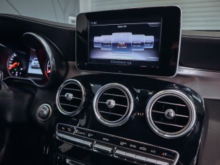 Mercedes-Benz C 400 kombi 4MATIC AMG 245 kW