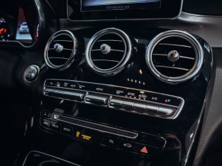 Mercedes-Benz C 400 kombi 4MATIC AMG 245 kW