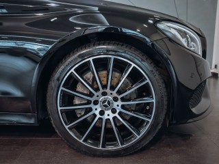 Mercedes-Benz C 400 kombi 4MATIC AMG 245 kW