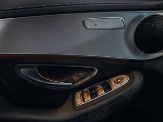 Mercedes-Benz C 400 kombi 4MATIC AMG 245 kW