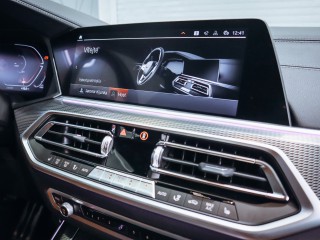 BMW X5 40i xDrive, M-Paket REZERVACE