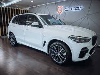 BMW X5 40i xDrive, M-Paket REZERVACE