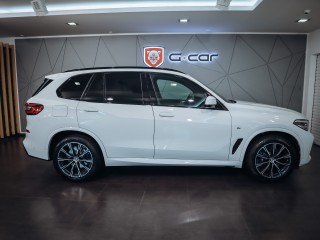 BMW X5 40i xDrive, M-Paket REZERVACE