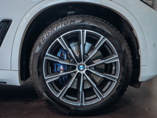 BMW X5 40i xDrive, M-Paket REZERVACE