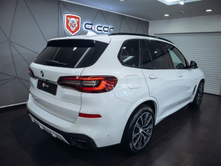 BMW X5 40i xDrive, M-Paket REZERVACE