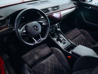 Škoda Superb 2.0 TSI 206kW SportLine 4x4