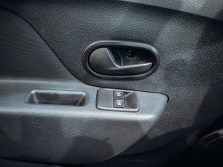 Dacia Sandero 1.0 SCe 54 kW