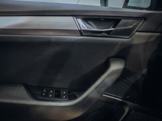 Škoda Superb Combi 2.0 TDI DSG 140kW