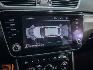 Škoda Superb Combi 2.0 TDI DSG 140kW