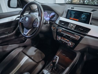 BMW X1 sDrive 18i aut. *REZERVACE*