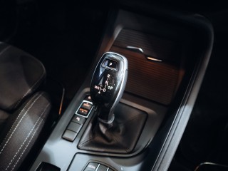 BMW X1 sDrive 18i aut. *REZERVACE*