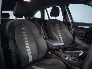 BMW X1 sDrive 18i aut. *REZERVACE*