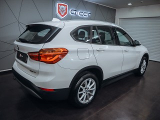 BMW X1 sDrive 18i aut. *REZERVACE*