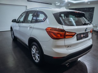 BMW X1 sDrive 18i aut. *REZERVACE*