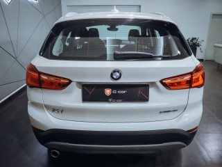 BMW X1 sDrive 18i aut. *REZERVACE*