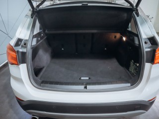 BMW X1 sDrive 18i aut. *REZERVACE*
