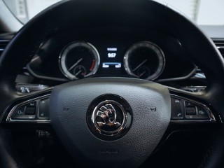 Škoda Superb 2.0 TDI 4x4 DSG L&K 140kW