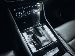 Škoda Superb 2.0 TDI 4x4 DSG L&K 140kW