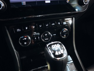 Škoda Superb 2.0 TDI 4x4 DSG L&K 140kW