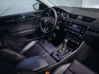 Škoda Superb 2.0 TDI 4x4 DSG L&K 140kW