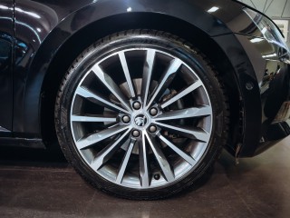 Škoda Superb 2.0 TDI 4x4 DSG L&K 140kW