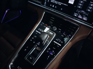 Porsche Panamera GTS Sport Turismo 338 kW