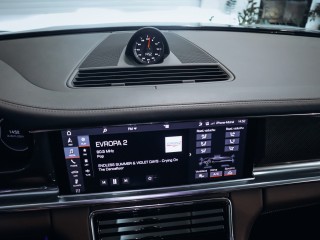 Porsche Panamera GTS Sport Turismo 338 kW