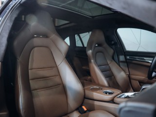 Porsche Panamera GTS Sport Turismo 338 kW