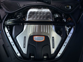 Porsche Panamera GTS Sport Turismo 338 kW