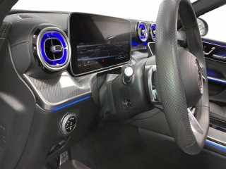 Mercedes-Benz C 300e HYBRID AMG 4Matic