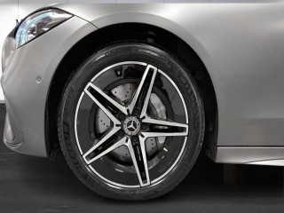 Mercedes-Benz C 300e HYBRID AMG 4Matic