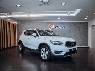 Volvo XC40 T3 FWD Momentum AT