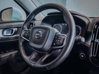 Volvo XC40 T3 FWD Momentum AT