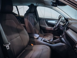 Volvo XC40 T3 FWD Momentum AT