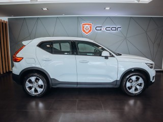 Volvo XC40 T3 FWD Momentum AT