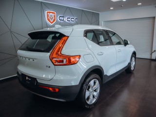 Volvo XC40 T3 FWD Momentum AT