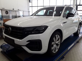 Volkswagen Touareg R-Line 4Motion 3.0 TDI 210 kW