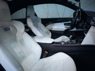 BMW M4 Coupé, Head-Up, Harman Kardon