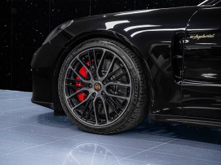 Porsche Panamera 4S E-Hybrid ST Chrono