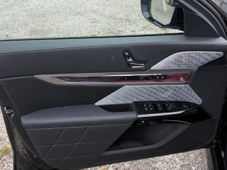 BMW 7M760E Executive Lounge TV